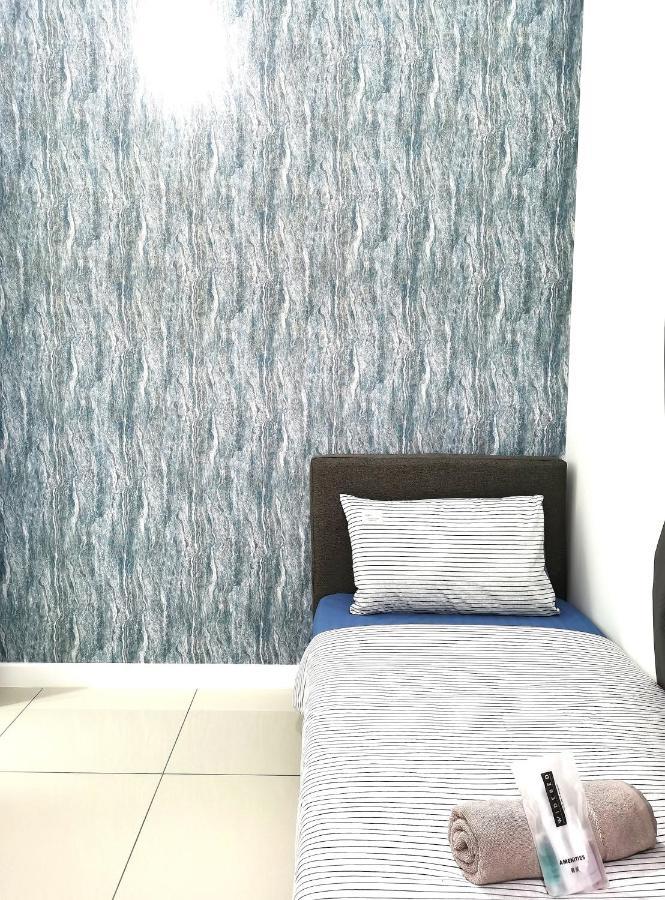 Апартаменти Le Pavillion Puchong By Widebed Upto 6Pax Куала-Лумпур Екстер'єр фото