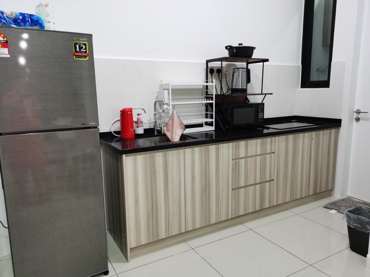 Апартаменти Le Pavillion Puchong By Widebed Upto 6Pax Куала-Лумпур Екстер'єр фото