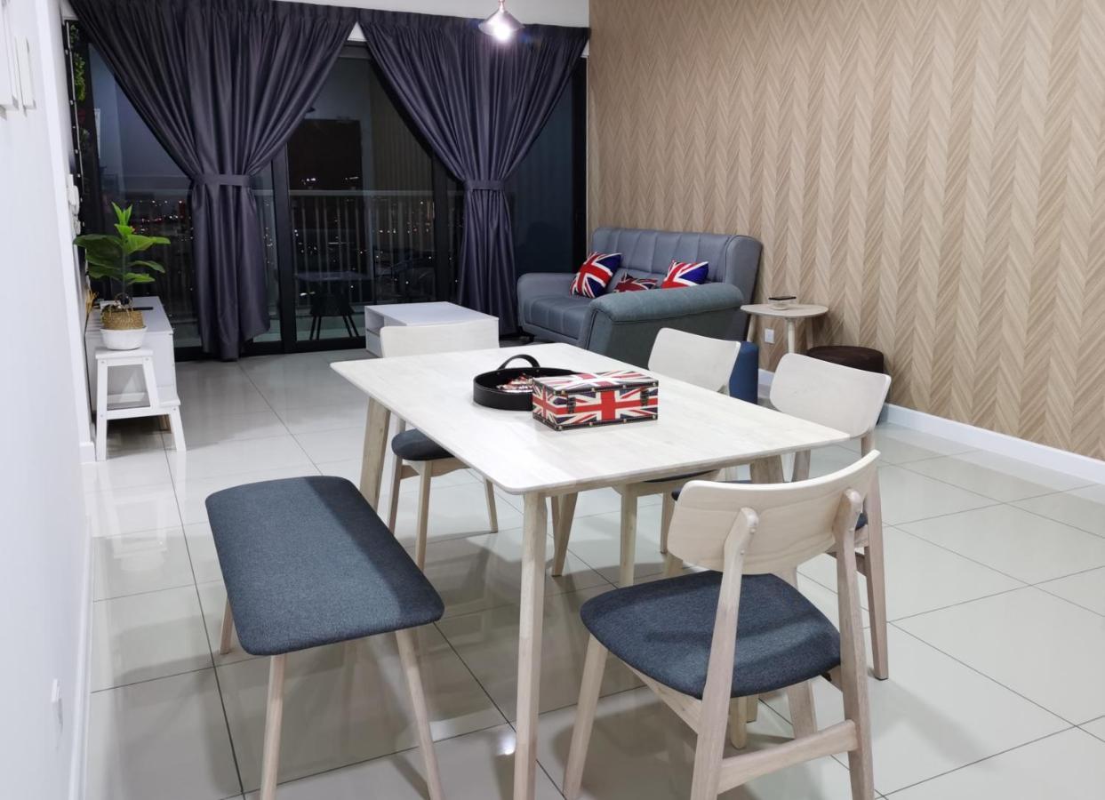 Апартаменти Le Pavillion Puchong By Widebed Upto 6Pax Куала-Лумпур Екстер'єр фото