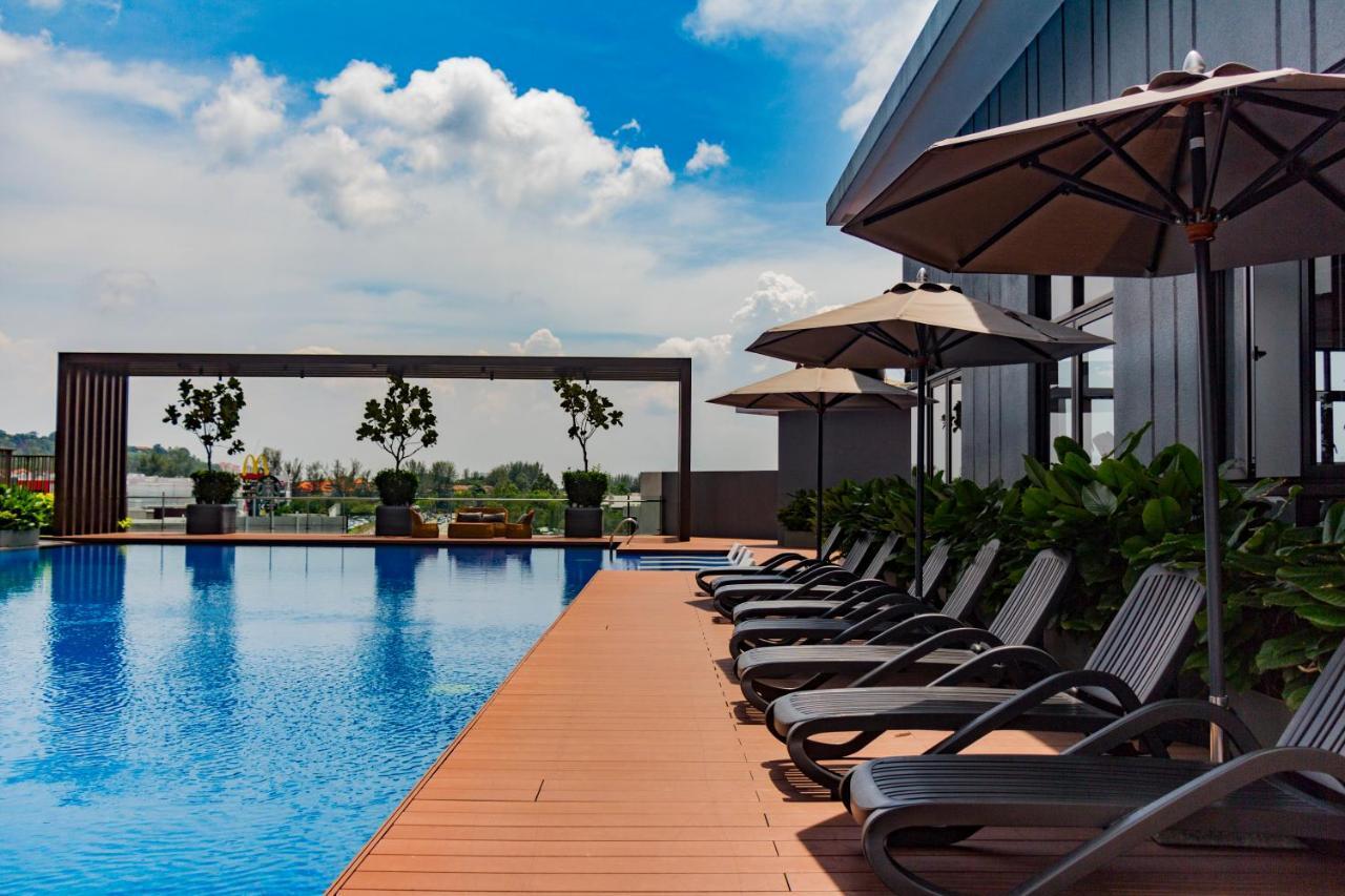 Апартаменти Le Pavillion Puchong By Widebed Upto 6Pax Куала-Лумпур Екстер'єр фото