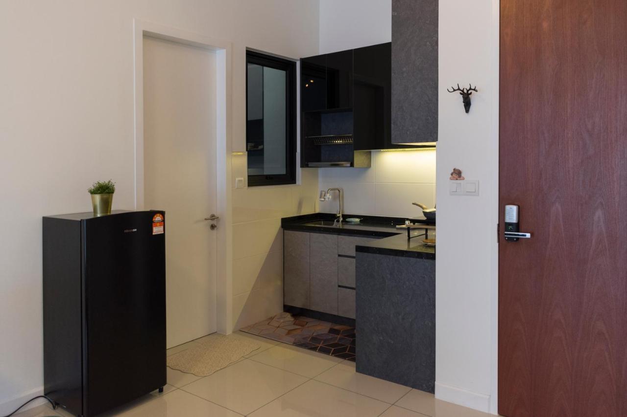 Апартаменти Le Pavillion Puchong By Widebed Upto 6Pax Куала-Лумпур Екстер'єр фото